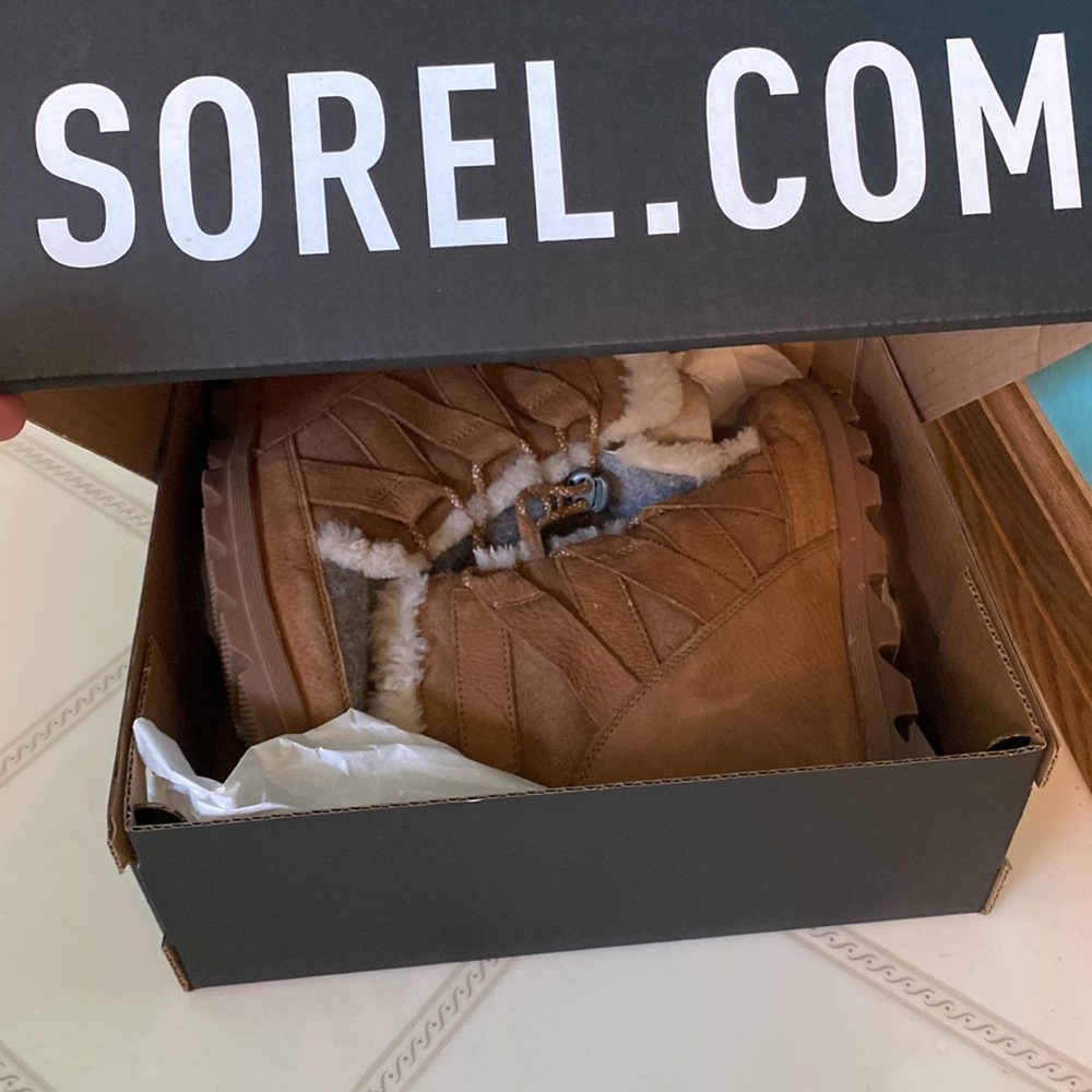 Sorel booties - Picture 5 of 5